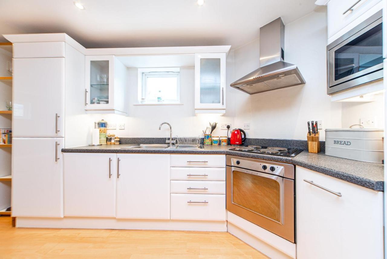 Pass The Keys Delightful Apartment Close To River In Se16 Лондон Екстериор снимка