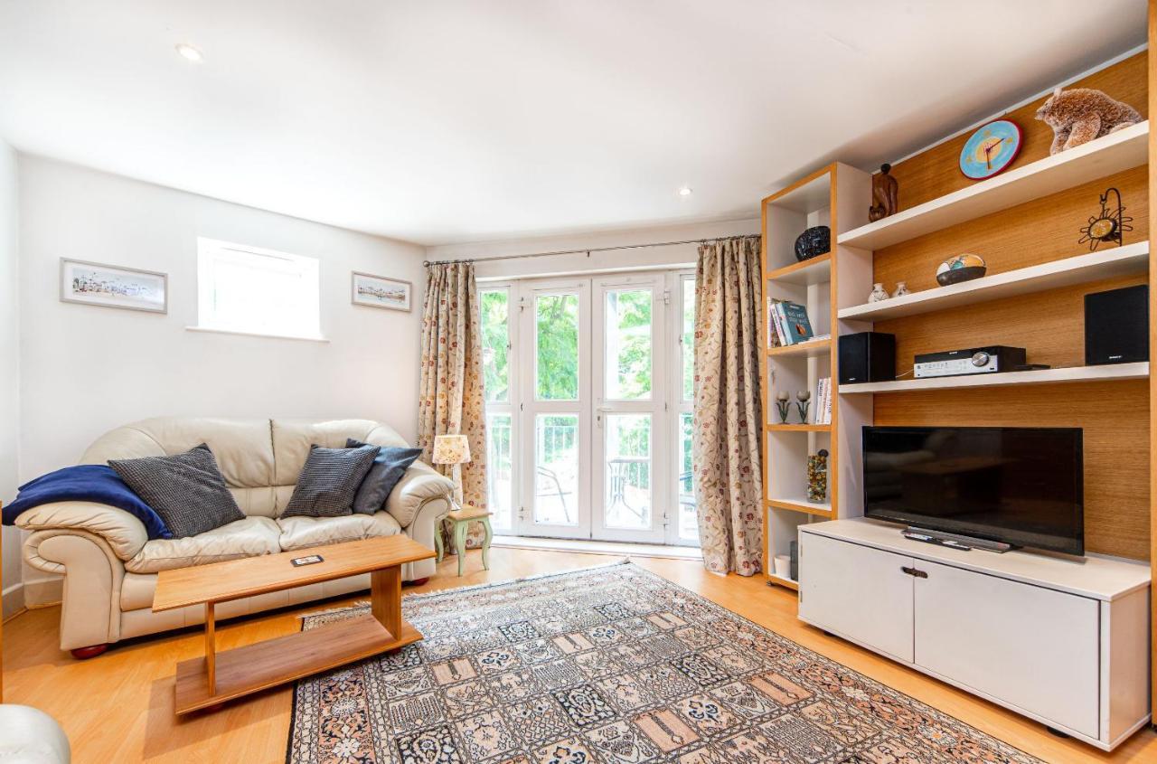 Pass The Keys Delightful Apartment Close To River In Se16 Лондон Екстериор снимка